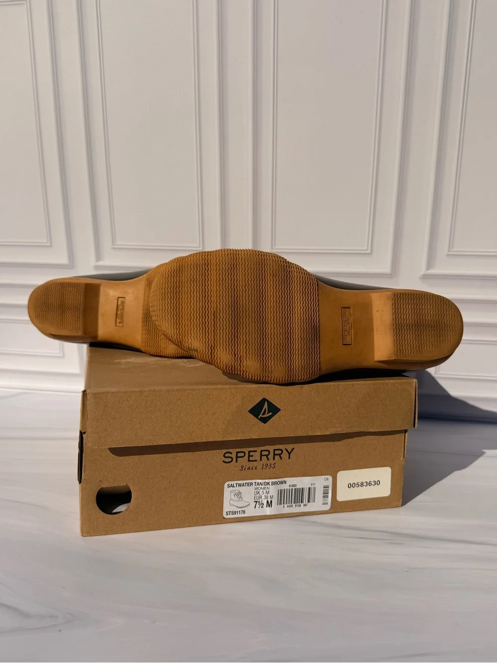 Sperry Women’s Two-Tone Brown and Black Duck Boots with Tan Sole